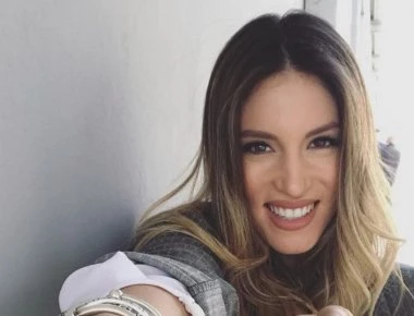 Αθηνά Οικονομάκου: Δείτε το κορμί-λαμπάδα τέσσερις μήνες μετά την γέννηση του γιου της (Video)